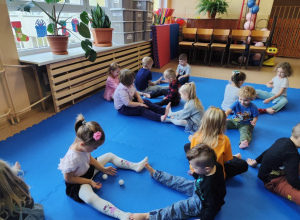 Projekt unijny POSE "Zabawy ruchowe w zdrowym stylu" zajęcia 3