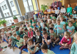 Oglądamy z zainteresowaniem.