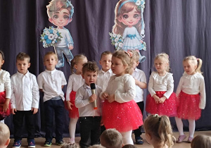 Uroczysty występ.