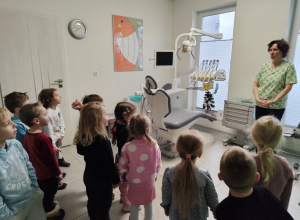 Wyjście do gabinetu dentystycznego