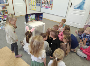 Poznajemy baśnie Andersena - Brzydkie kaczątko