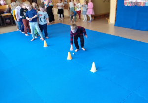 Ćwiczenia z piłeczkami.