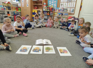 Poznajemy baśnie Andersena - Dziewczynka z zapałkami