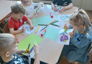 Patyczki i do dzieła.