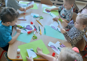 Patyczki i do dzieła.