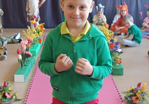 zabawa dzieci podczas balu wiosny