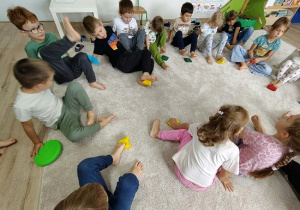 ćwiczenia z woreczkami przeciw płaskostopiu